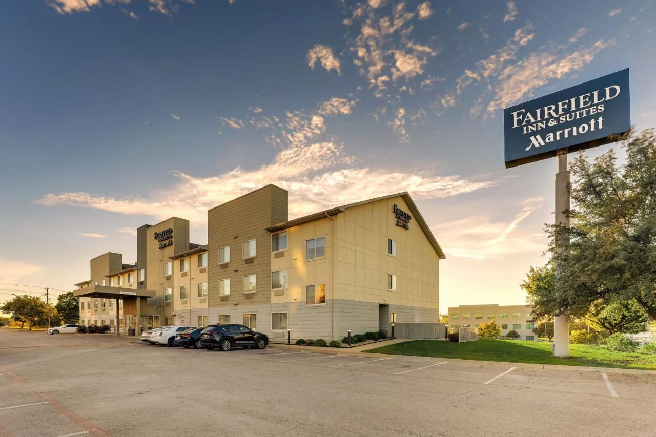 Fairfield Inn & Suites By Marriott Fort Worth I-30 West Near Nas Jrb Eksteriør bilde